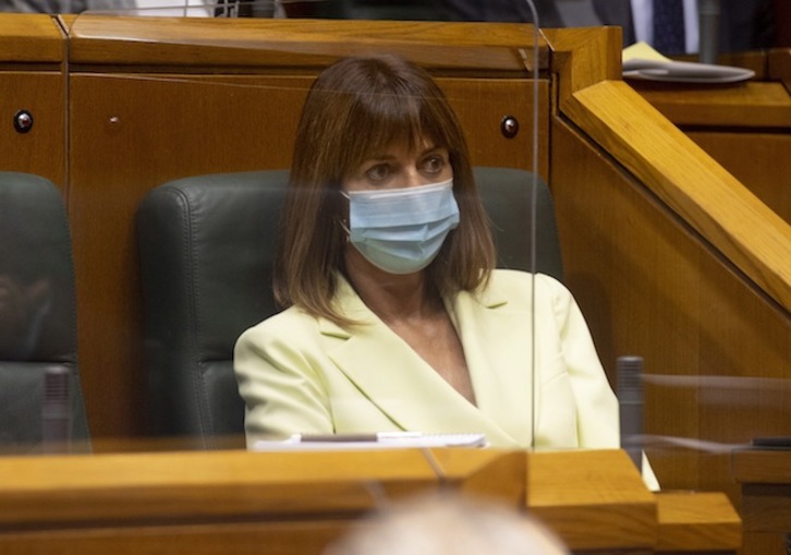 Idoia Mendia, inbestidura-saioan. (Raul BOGAJO/FOKU)