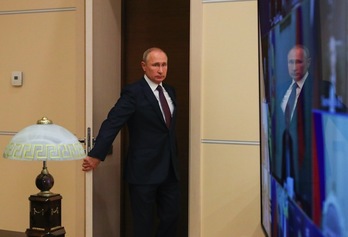  El presidente ruso, Putin, horas antes de recibir a su homólorrogo bielorruso, Lukashenko. (Mijail KLIMENTYEV/AFP
