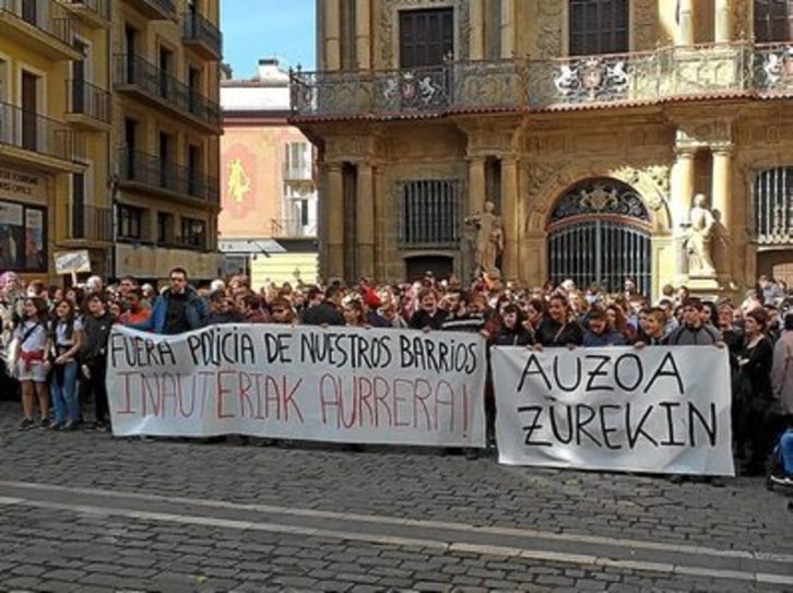 Imagen de archivo de la concentración para denunciar la actuación policial en la kalejira de carnaval de Iruñea.