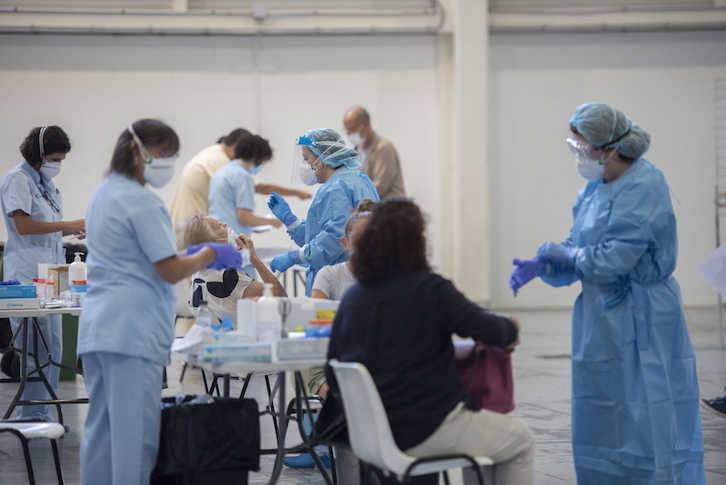 Pruebas PCR recientes en Ficoba de Irun. (Gorka RUBIO | FOKU)
