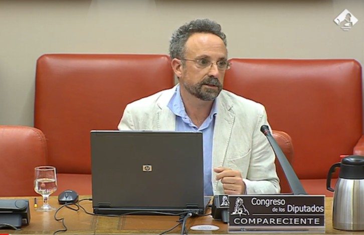 Unai Pascual, durante su intervención en el Congreso español.