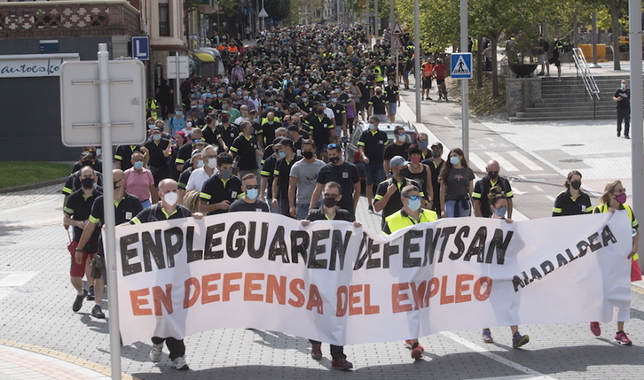 Amurrio eta Laudioko lantegieen artean Tubacexeko langileek egin zuten aurreko protesta bat. (Raúl BOGAJO / FOKU)