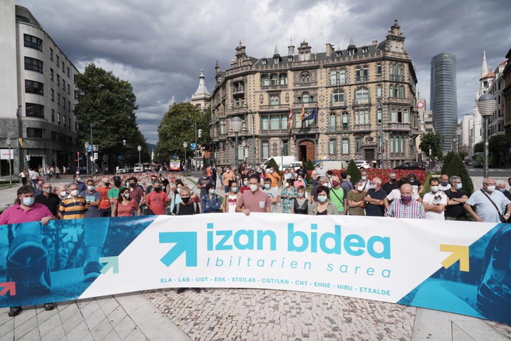 Concentración de la mayoría sindical ante la Subdelegación del Gobierno español. (Marisol RAMIREZ/FOKU)