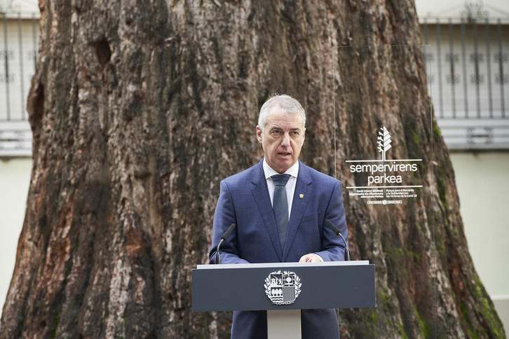 Iñigo Urkullu, durante el homenaje a las víctimas del coronavirus en la CAV. (IREKIA)