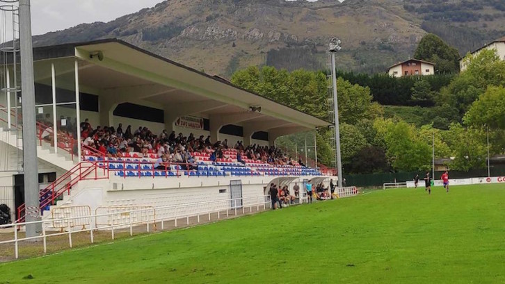 El campo de Txerloia, en Azkoitia, donde juega el Anaitasuna. (MAXIXATZEN)