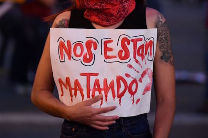 Manifestante en una protesta en Cali. (Luis ROBAYO/AFP) 