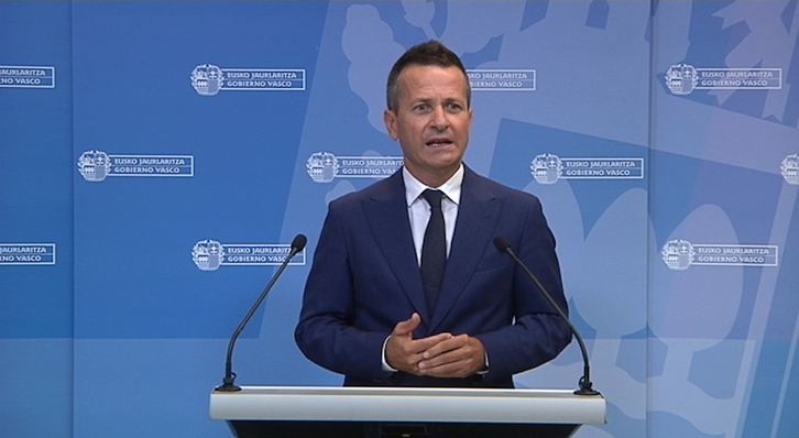 El consejero de Educación Jokin Bildarratz, en una anterior comparecencia. (IREKIA.EUS)