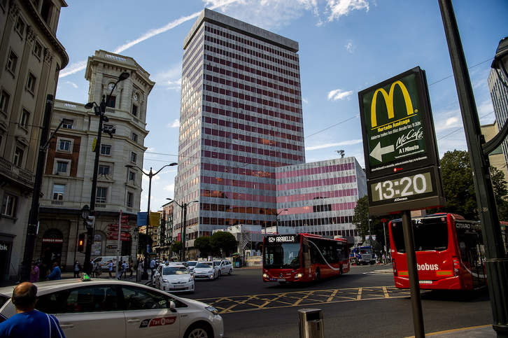 La Torre Bizkaia acogerá en cuatro plantas al Centro Internacional de Emprendimiento. (Luis JAUREGIALTZO/FOKU)