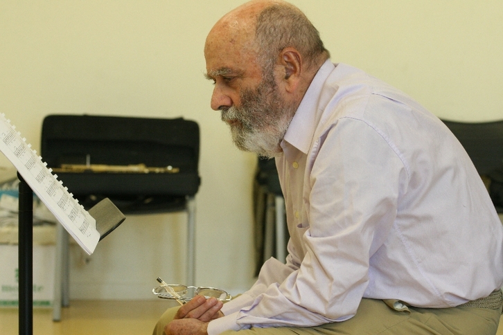 De Pablo inauguró la Bienal de Venecia con ‘Concierto para viola y orquesta’ (NAIZ).