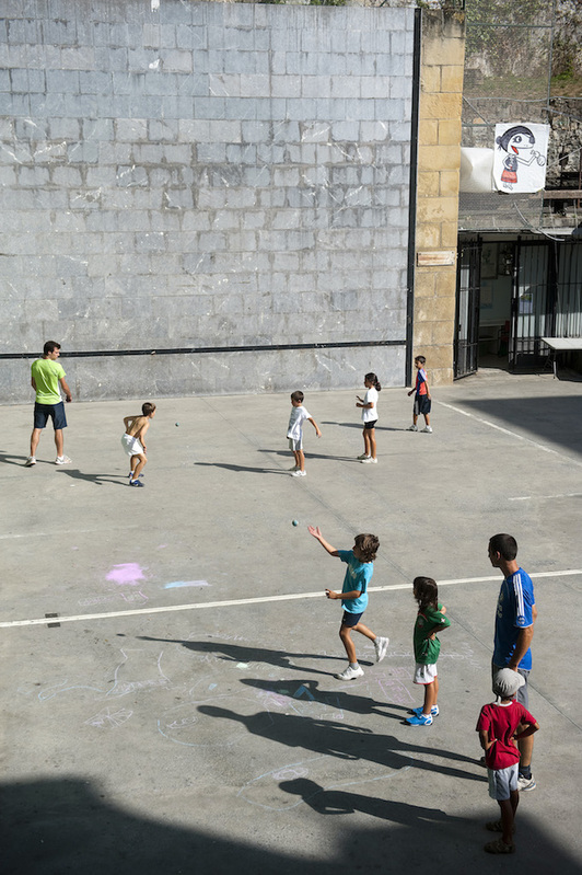 Pilotabizi entiende que la supervivencia de la pelota a mano está en entredicho. (Juan Carlos RUIZ/FOKU) 