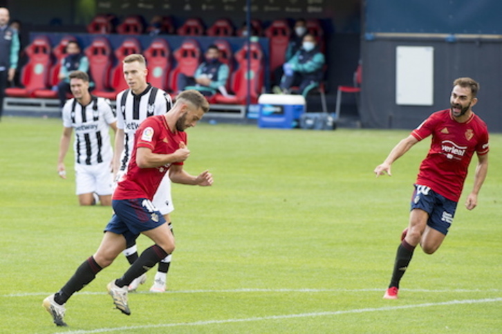Roberto Torres marcó contra el Levante y en la segunda parte se lesionó, a falta de media hora para la conclusión. (Iñigo URIZ/FOKU)