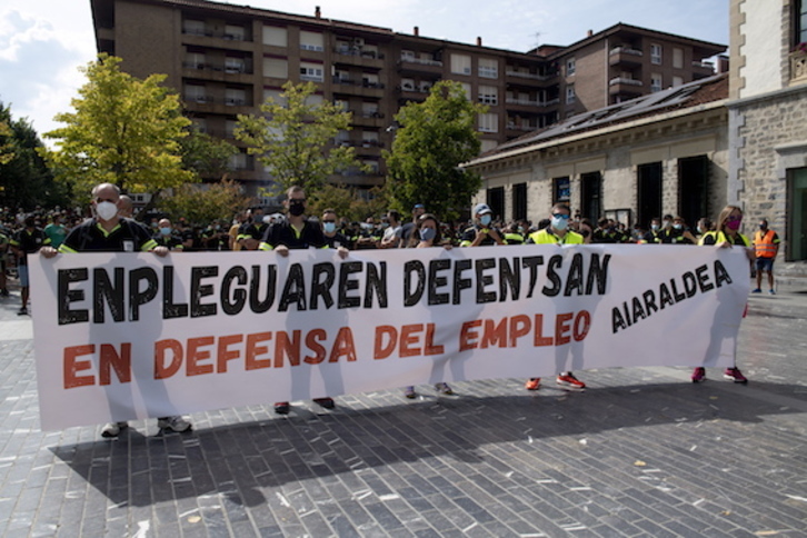 Movilización en defensa del empleo en Araialdea. (Raul BOGAJO / FOKU)