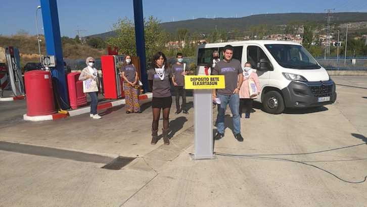 Presentacion del elkarfunding solidario. (@EtxeratElkartea)