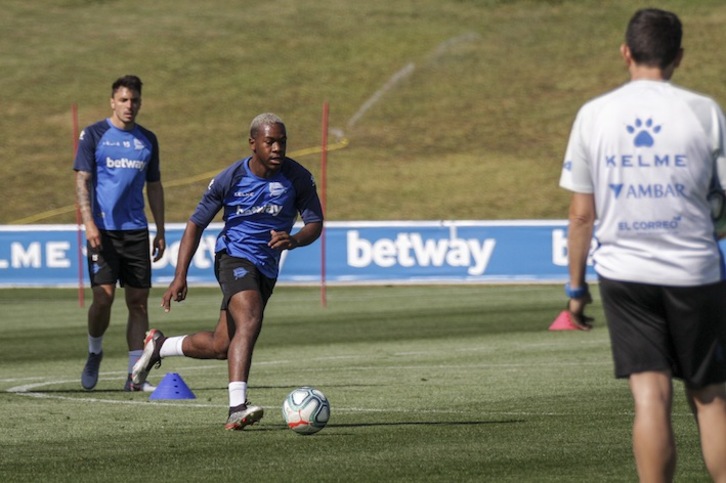 Fuchs, durante un entrenamiento de Ibaia (Endika PORTILLO / FOKU)