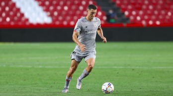 De Marcos en el primer partido de Liga en Granada. (Aritz LOIOLA / FOKU)