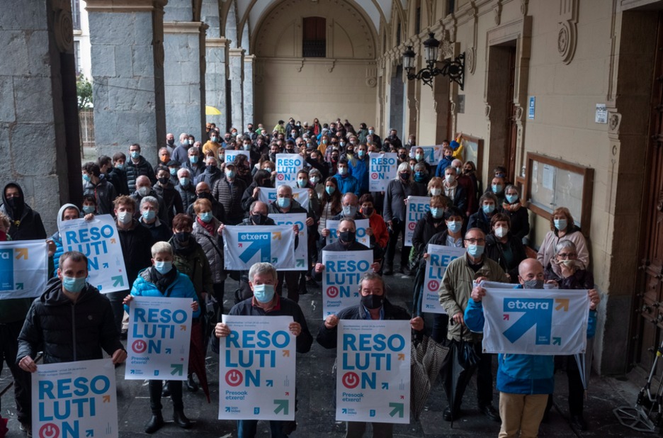 Acto de Saren en Hernani. (Jon URBE/FOKU). Acto de Saren en Hernani. (Jon URBE/FOKU).