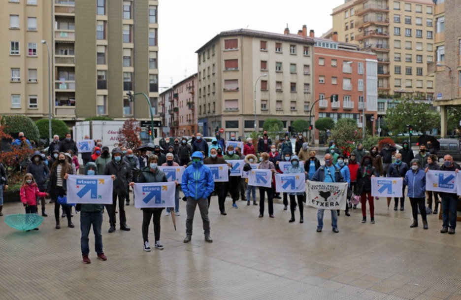 Acto de Sare en Burlata. (@ErnaiBurlata). Acto de Sare en Burlata. (@ErnaiBurlata).