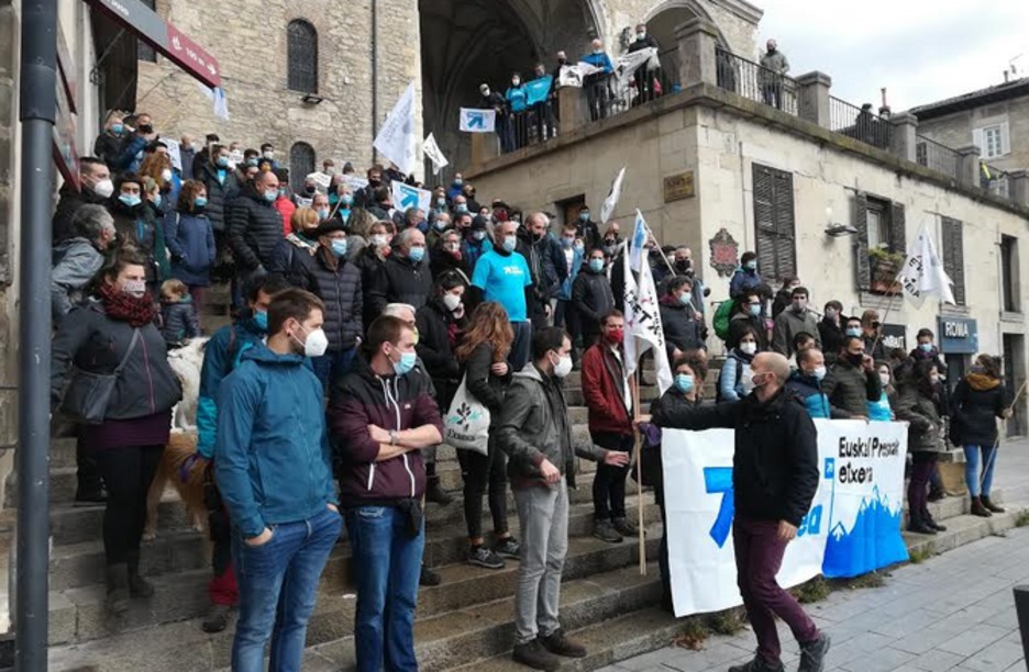 Acto de Sare en Gasteiz. (@sare_herritarra). Acto de Sare en Gasteiz. (@sare_herritarra).