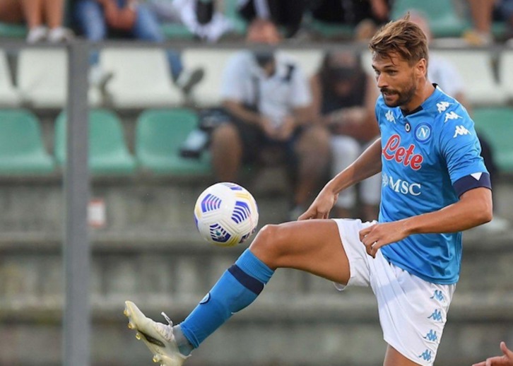 Fernando Llorente contrato con el Napoli hasta final de temporada. (@llorentefer19)