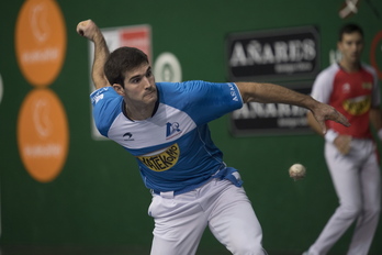 Zabaletak asko gozatu du gaur eskuinarekin. ( Juan Carlos RUIZ/FOKU)