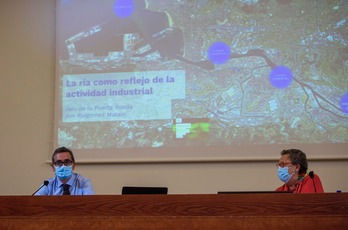 Conferencia 'La ría como reflejo de la actividad industrial' en el Bizkaia Aretoa de la UPV. (Monika DEL VALLE/FOKU).