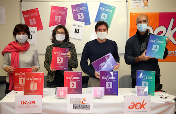 Aines Dufau (Ikas), Pantxika Paterne (Ikas), Antton Curutcharry (EEP) eta Joseba Garai (AEK). Bob EDME