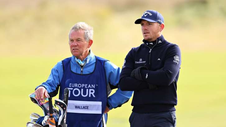 Wallace charla con su caddie (EUROPEAN TOUR)