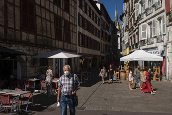 Les bars devront fermer leurs portes à 22 heures durants 15 jours. 