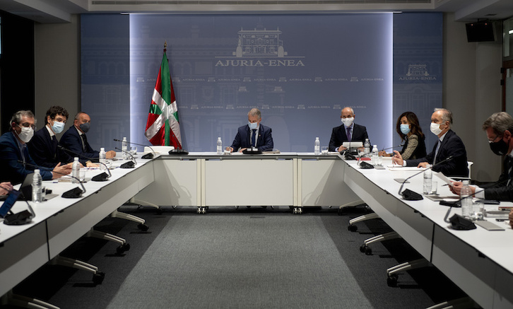 Una reunión del LABI. (Raúl BOGAJO | FOKU)