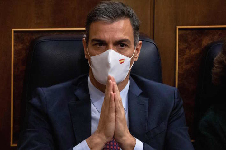 Pedro Sánchez, en su escaño en el Congreso. (Pablo BLÁZQUEZ/AFP)