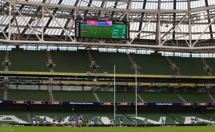 El partido se ha jugado sin público en las gradas del Aviva Stadium de Dublín (Brian LAWLESS / AFP)
