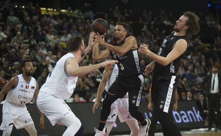 La última visita de Morabanc Andorra a Miribilla data de diciembre del año pasado. (Marisol RAMÍREZ / FOKU)