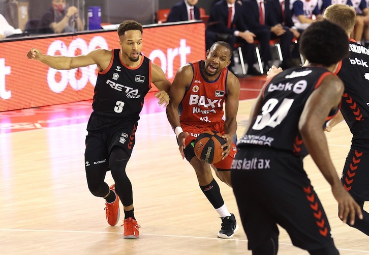 Jonathan Tabu, con 23 puntos, ha puesto el listón de la anotación de Manresa demasiado alto para Bilbao Basket. (J. ALBERCH / ACB PHOTO)