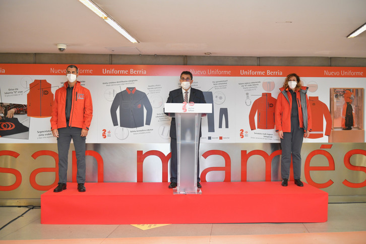 Presentación del nuevo uniforme de la plantilla de Metro Bilbao.