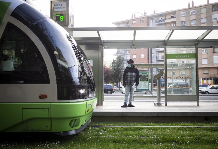 Gasteizko tranbiak %100 funtzionatzen du. (Endika PORTILLA/FOKU)
