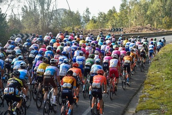 Parece que el pelotón de la Vuelta podrá llegar a Madrid sin sobresaltos (Ander GILLENEA / AFP)