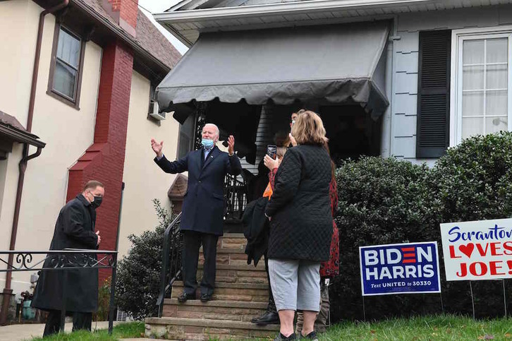 Joe Biden ha visitado su casa de la infancia en Scranton, Pensilvania. (Angela WEISS/AFP)