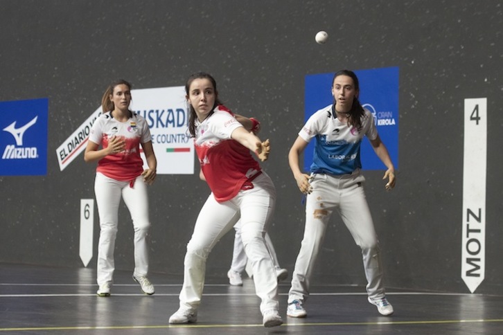 Olatz Arrizabalaga, Gentzane Aldai eta Leire Garai, binakako azken finalean (Gorka RUBIO / FOKU)
