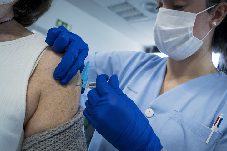 Vacunación contra la gripe en Euskal Herria. (Gorka RUBIO / FOKU)