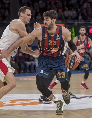 Tornike Shengelia y Johannes Voigtmann, dos exbaskonistas hoy en las filas del CSKA de Moscú. (Juanan RUIZ / FOKU)