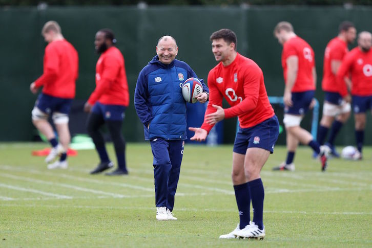 La Inglaterra que dirige Eddie Jones se estrenará el sábado frente a Georgia. (ANDREW MATTHEWS / AFP)