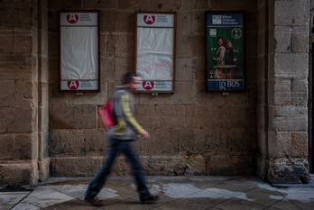  Cartelera del teatro Arriaga vacía. (Aritz LOIOLA(FOKU).