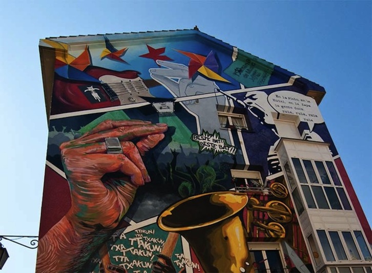 El mural Eskuz.