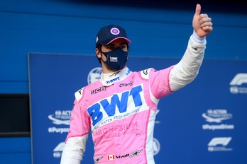 Stroll celebra su pole en el Gran Premio de Turquía (Clive MASON / AFP)