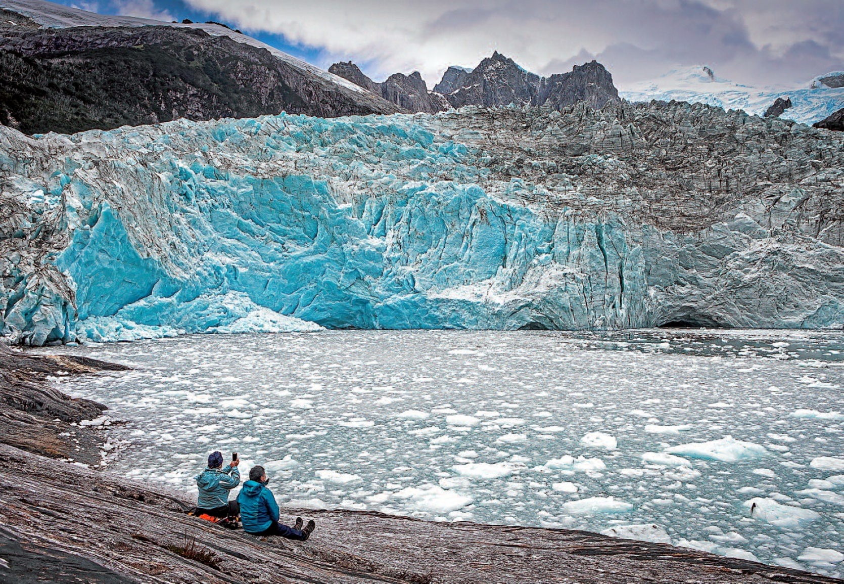 Pia glaziarra, Suaren Lurraldean.