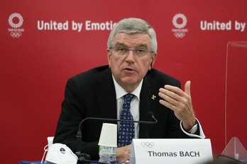 Thomas Bach, en la comparecencia de este lunes en Tokio (Du XIAOYI / AFP)