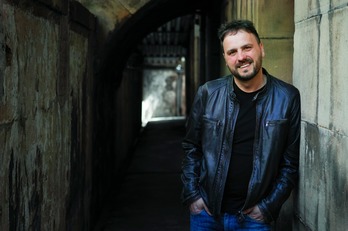 Kirmen Uribek 2008an argitaratu zuen ‘Bilbao-New York-Bilbao’. (Jon URBE | FOKU)