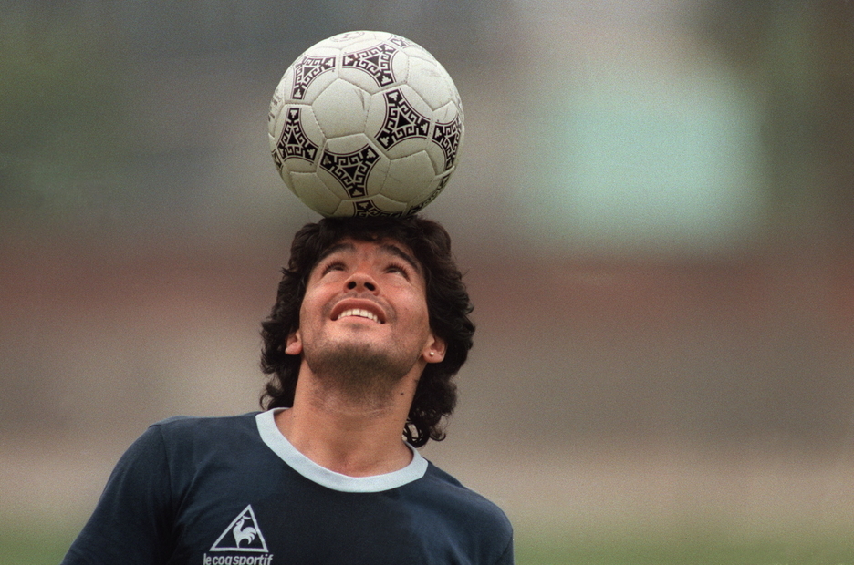 Diego Armando Maradona en un entrenamiento con la selección argentina en el Mundial de México. (Jorge DURÁN) Diego Armando Maradona en un entrenamiento con la selección argentina en el Mundial de México. (Jorge DURÁN)