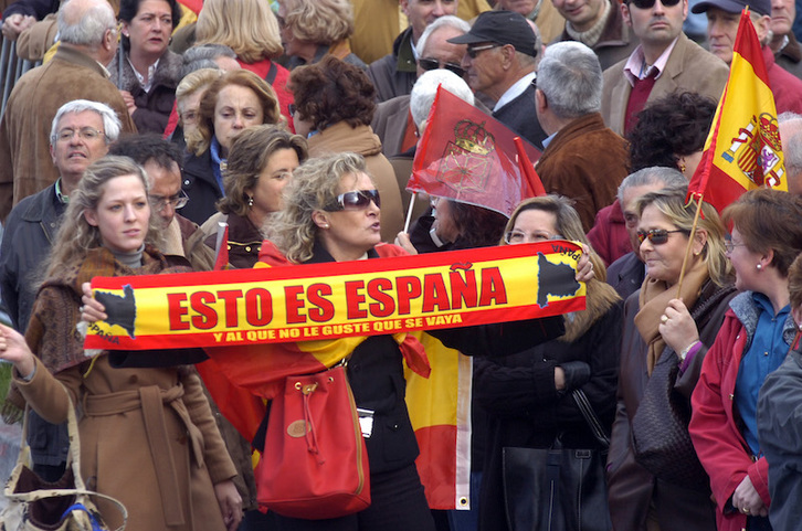 Manifestantes desplazados a Iruñea en la marcha de 2007. (Lander F. ARROYABE | FOKU)