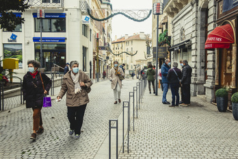 Le port du masque est encore obligatoire dans plusieurs villes du Pays Basque. © Guillaume Fauveau